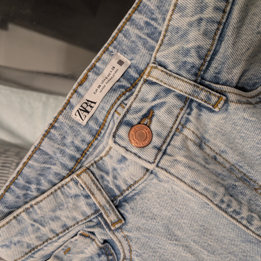 Zara Light Blue Denim Jeans